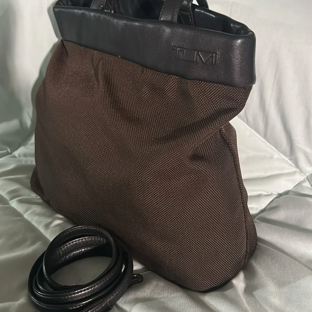 TUMI NYLON LEATHER dark brown black crossbody handbag - Picture 2 of 8